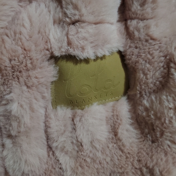 Lola Pink Textured Throw Blanket - Picture 6 of 12